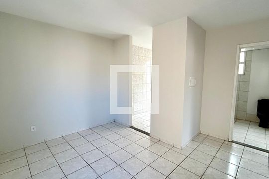 Sala de apartamento para alugar com 2 quartos, 49m² em Vila Alzira, Guarulhos