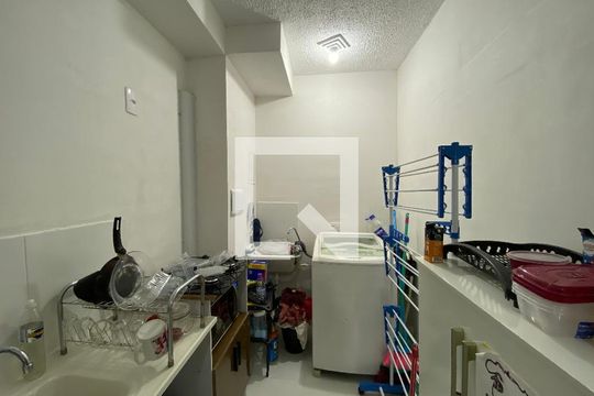 Sala/Cozinha de apartamento à venda com 2 quartos, 32m² em Parque Novo Mundo, São Paulo