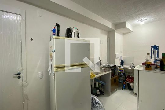 Sala/Cozinha de apartamento à venda com 2 quartos, 32m² em Parque Novo Mundo, São Paulo