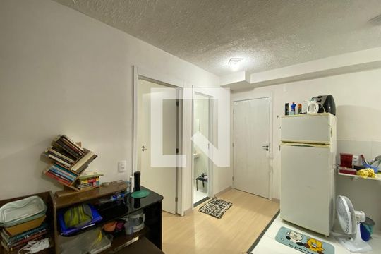 Sala/Cozinha de apartamento à venda com 2 quartos, 32m² em Parque Novo Mundo, São Paulo
