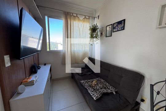 Sala de apartamento para alugar com 1 quarto, 32m² em Santa Maria, Osasco