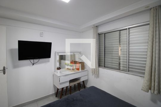 Quarto 2 de apartamento para alugar com 2 quartos, 49m² em Jardim Marilu, São Paulo