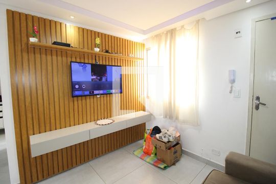 Sala de apartamento para alugar com 2 quartos, 49m² em Jardim Marilu, São Paulo