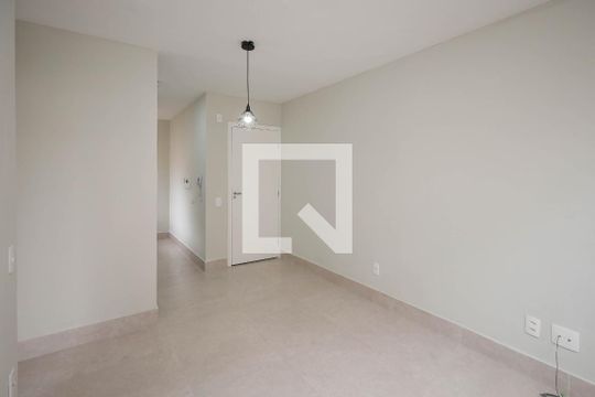 Apartamento à venda com 2 quartos, 40m² em Jardim Recanto Verde, São Paulo