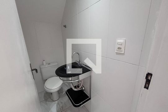 Lavabo de casa de condomínio para alugar com 4 quartos, 329m² em Recreio dos Bandeirantes, Rio de Janeiro