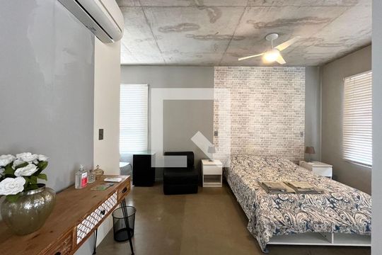 Quarto de apartamento à venda com 1 quarto, 70m² em Centro, Campinas