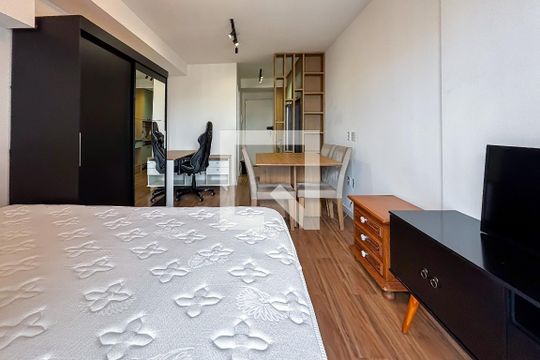 Apartamento para alugar com 1 quarto, 25m² em Pinheiros, São Paulo