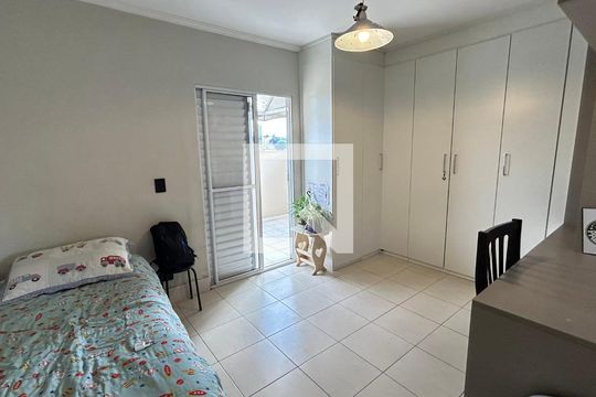 Quarto 1 de casa à venda com 3 quartos, 150m² em Jardim Barbosa, Guarulhos