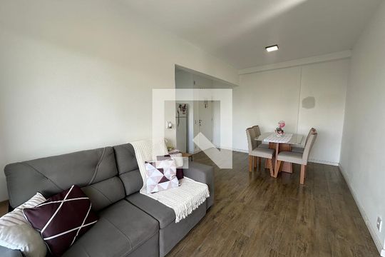 Sala de apartamento para alugar com 2 quartos, 55m² em Vila Sao Luiz (valparaizo), Barueri