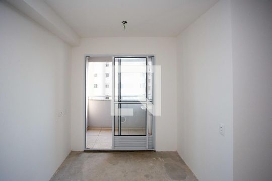 Sala/Cozinha de apartamento à venda com 2 quartos, 41m² em Canhema, Diadema