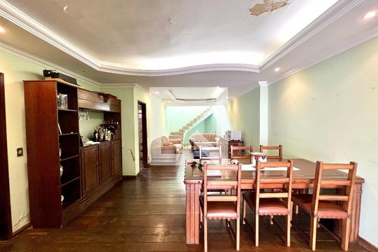 Casa à venda com 5 quartos, 791m² em Santa Amelia, Belo Horizonte