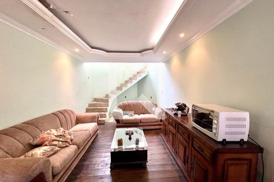 Casa à venda com 5 quartos, 791m² em Santa Amelia, Belo Horizonte