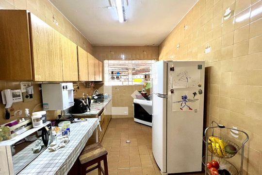 Casa à venda com 5 quartos, 791m² em Santa Amelia, Belo Horizonte