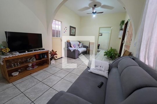 Casa à venda com 7 quartos, 240m² em Vista Alegre, Belo Horizonte