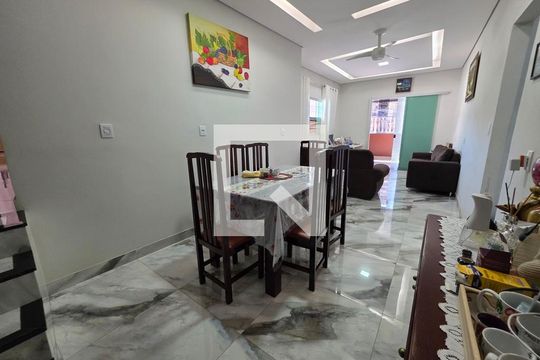 Casa à venda com 7 quartos, 240m² em Vista Alegre, Belo Horizonte