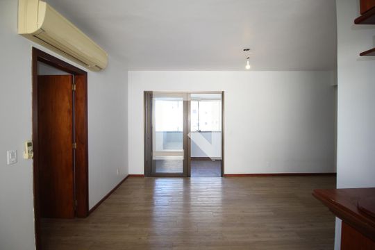 Sala de apartamento para alugar com 3 quartos, 140m² em Rio Branco, Porto Alegre