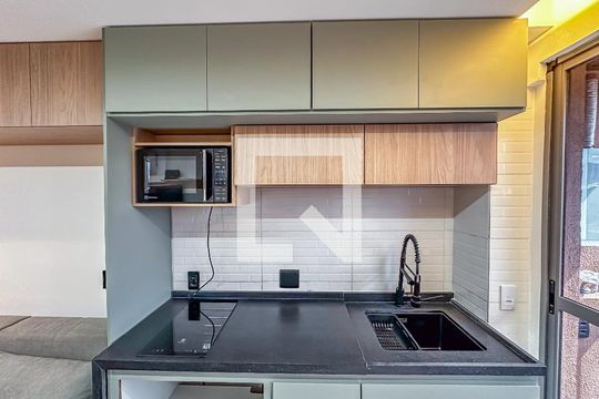 Kitnet/Studio para alugar com 1 quarto, 32m² em Centro, Rio de Janeiro