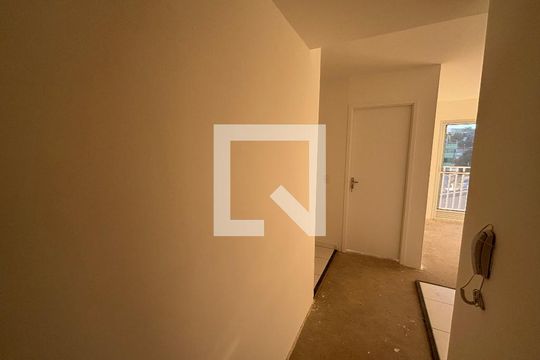 Corredor de apartamento à venda com 2 quartos, 40m² em Jardim Maringa, São Paulo
