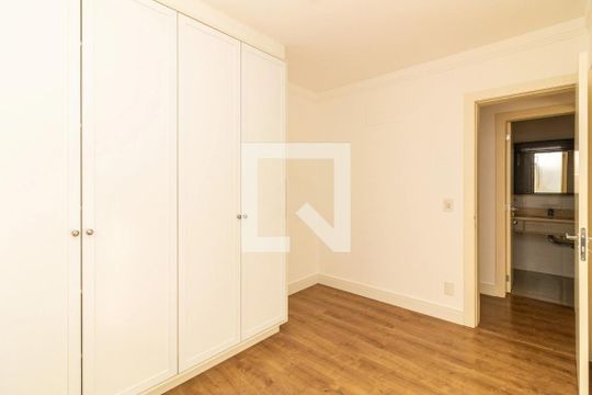 Quarto 2 de apartamento para alugar com 3 quartos, 117m² em Bela Vista, Porto Alegre