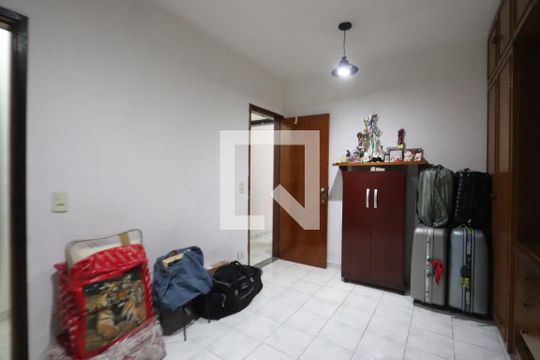 Quartos 2 e 3 de casa à venda com 3 quartos, 271m² em Jardim Imperador (zona Leste), São Paulo