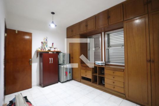 Quartos 2 e 3 de casa à venda com 3 quartos, 271m² em Jardim Imperador (zona Leste), São Paulo