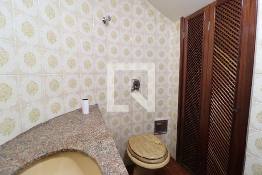 Lavabo de casa para alugar com 5 quartos, 340m² em Tabajaras, Uberlândia