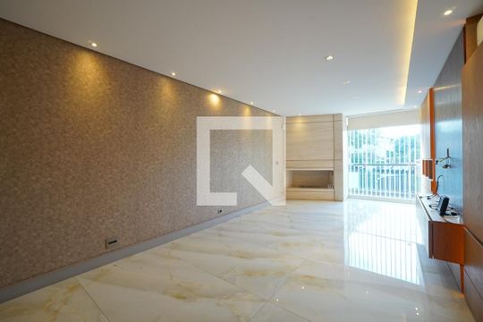 Sala de casa para alugar com 5 quartos, 400m² em Vila Mariana, São Paulo