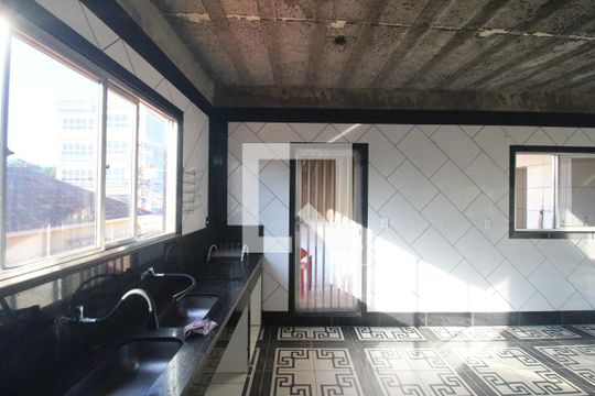 Cozinha de casa para alugar com 1 quarto, 60m² em Chacrinha, Nova Iguaçu