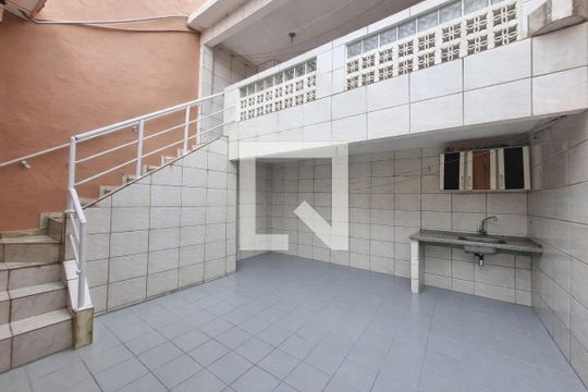 Churrasqueira de casa à venda com 2 quartos, 125m² em Jardim Arpoador, São Paulo