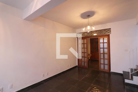 Sala  de casa para alugar com 1 quarto, 65m² em Parque Sao Diogo, São Bernardo do Campo