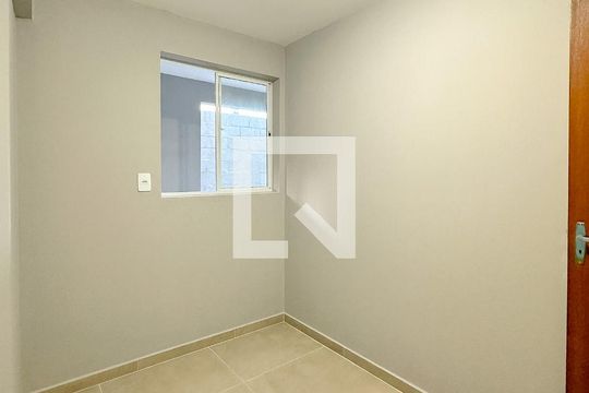 Quarto 1 de casa para alugar com 2 quartos, 55m² em Forquilhas, São José