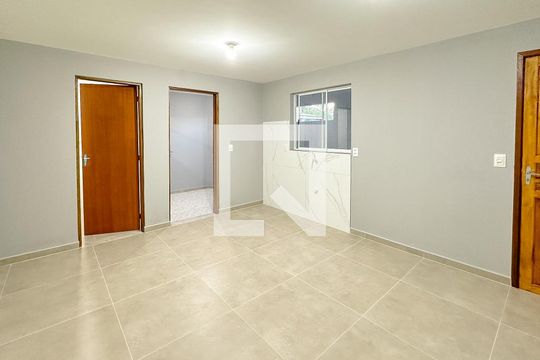 Sala/Cozinha de casa para alugar com 2 quartos, 55m² em Forquilhas, São José