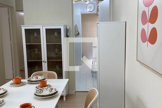 Sala de apartamento à venda com 2 quartos, 59m² em Jardim Santo André, Santo André
