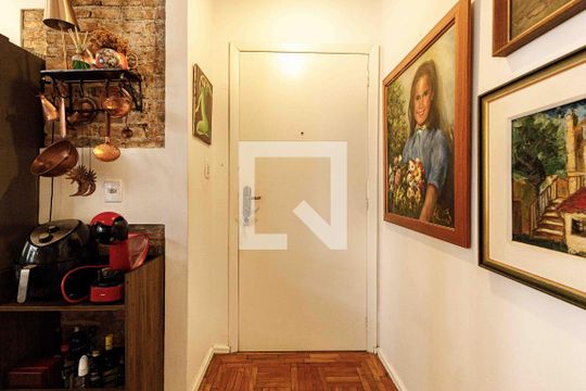 Sala de apartamento à venda com 2 quartos, 65m² em Petrópolis, Porto Alegre