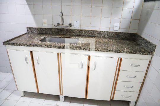 COZINHA de apartamento para alugar com 2 quartos, 80m² em Recreio dos Bandeirantes, Rio de Janeiro