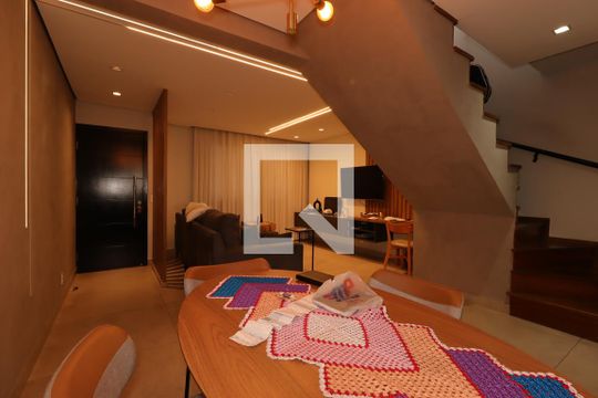Sala de Jantar de casa à venda com 3 quartos, 205m² em Jardim Pilar, Santo André