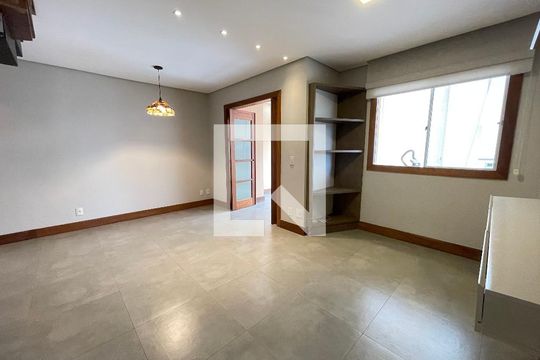 Sala 1 de apartamento à venda com 2 quartos, 200m² em Jardim Apoador, São Paulo