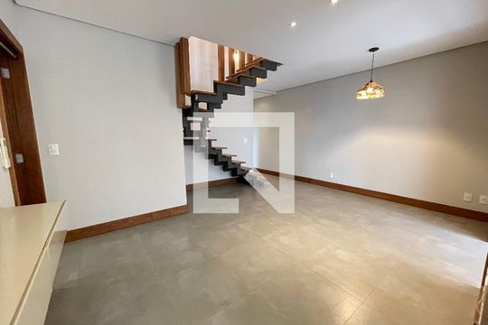Sala 1 de apartamento à venda com 2 quartos, 200m² em Jardim Apoador, São Paulo