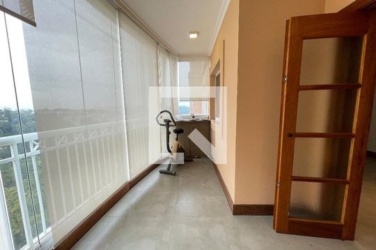 Varanda de apartamento à venda com 2 quartos, 200m² em Jardim Apoador, São Paulo