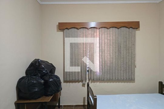 Quarto 01 de casa para alugar com 8 quartos, 226m² em Jardim Pereira, Guarulhos