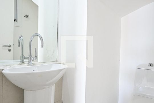 Lavabo de casa de condomínio à venda com 2 quartos, 89m² em Fazenda Morumbi, São Paulo