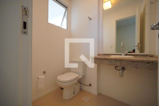 Lavabo de apartamento para alugar com 2 quartos, 98m² em Centro, Florianópolis