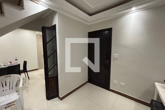 Casa para alugar com 5 quartos, 150m² em Jardim Popular, São Paulo