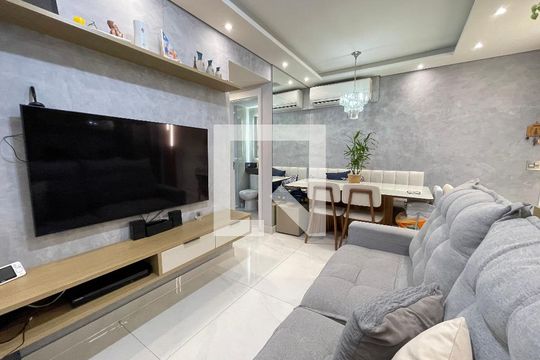 Sala de apartamento à venda com 2 quartos, 66m² em Caxingui, São Paulo