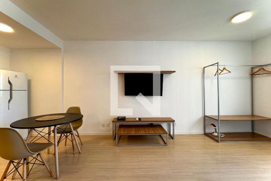 Kitnet/Studio à venda com 1 quarto, 37m² em Centro, Rio de Janeiro