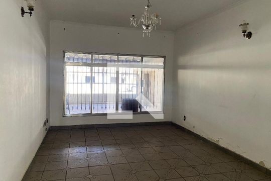 Sala de casa à venda com 4 quartos, 250m² em Km 18, Osasco