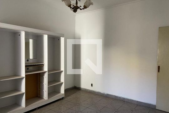 Quarto 1 de casa à venda com 4 quartos, 250m² em Km 18, Osasco