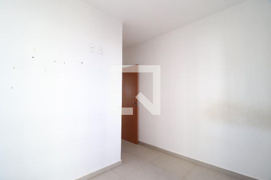 Quarto 1 - Suíte de apartamento para alugar com 2 quartos, 48m² em Jardim Holanda, Uberlândia