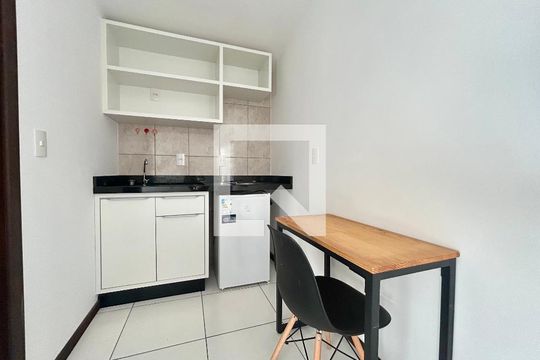 Studio  de kitnet/studio para alugar com 1 quarto, 14m² em Saco dos Limões, Florianópolis