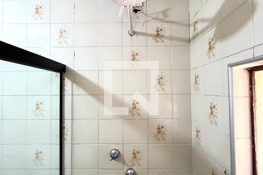Banheiro de casa à venda com 2 quartos, 200m² em Bonfim, Campinas
